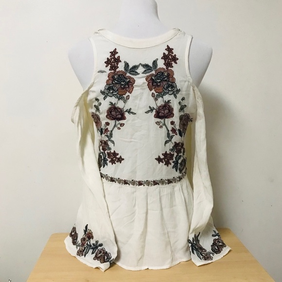 American Eagle Outfitters Cold Shoulder Blouse Top - Picture 5 of 5